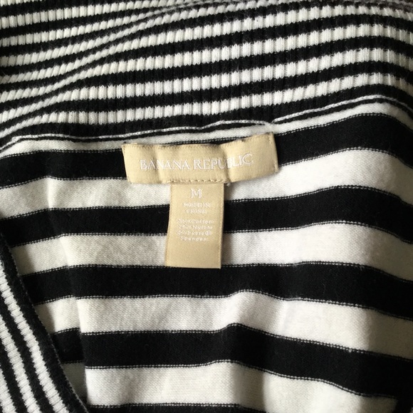 Banana Republic Sweater - Picture 4 of 4